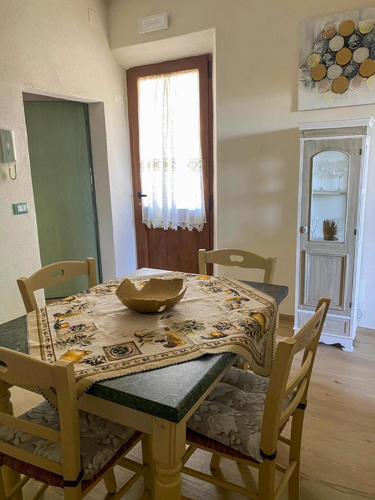 Hostal I Due Cipressi Torrenieri Exterior foto