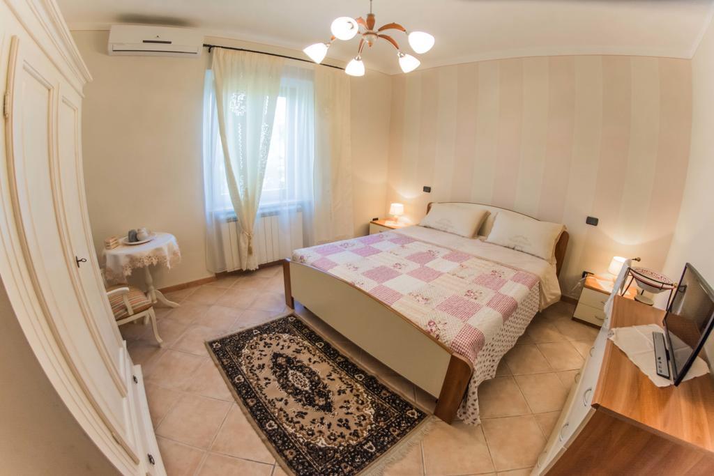 Hostal I Due Cipressi Torrenieri Exterior foto