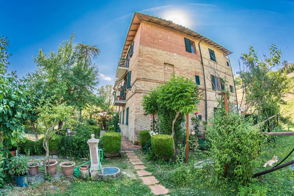 Hostal I Due Cipressi Torrenieri Exterior foto